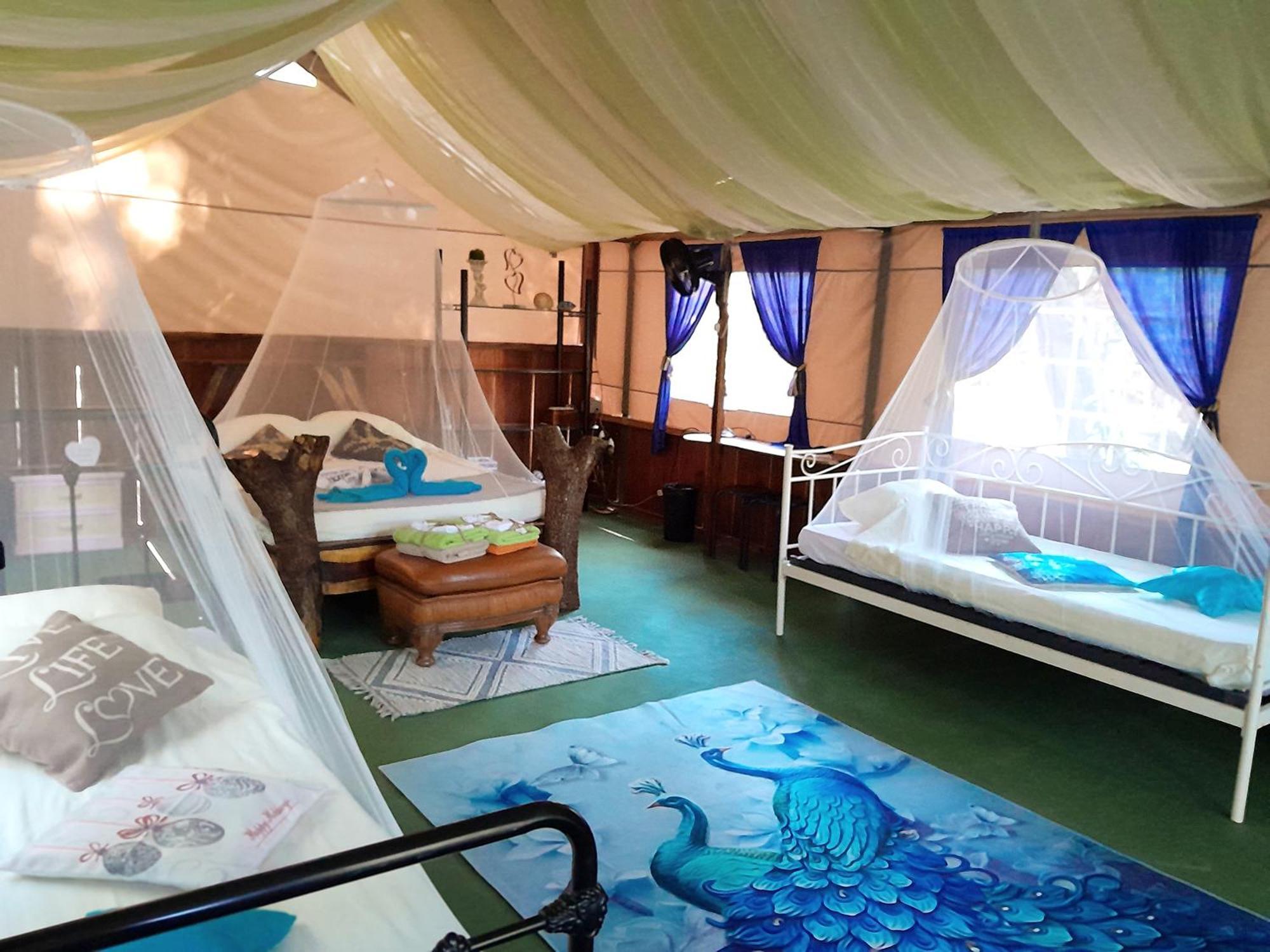Tente de luxe Fully Furnished Family Jungle Tent, Latino Glamping Paquera